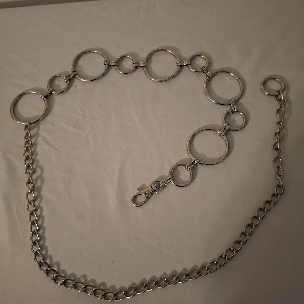 Silver Chain Link Girl's Belt With Large Hook Closure